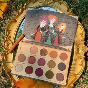 Hocus Pocus Gather Round Sisters Palette